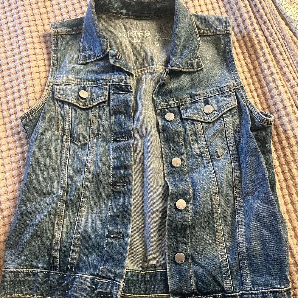 GAP 1969 Denim Vest in Blue